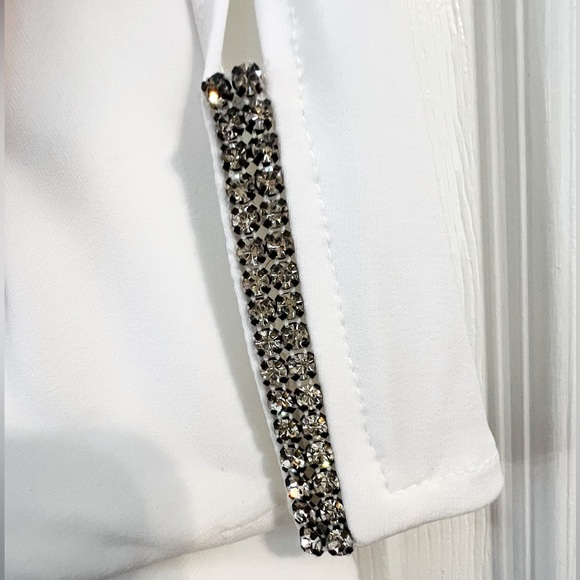 CACHÉ Crystal Embellished Cold-Shoulder dress. Size L - Picture 11 of 12